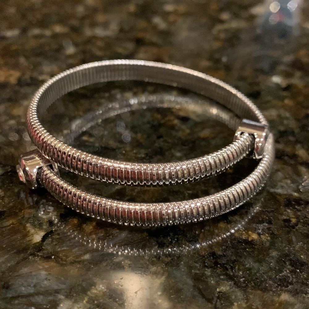 •ANTHROPOLOGIE• Bracelet OS